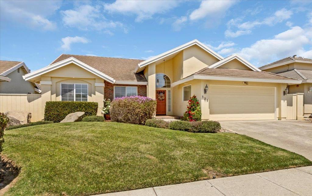 Welcome to Canterbury Park! This lovely single-level Harrod-built home offers everything you could ask for. As you step inside, you are greeted by a cozy foyer and an inviting living room with vaulted ceilings perfect for creating warm memories with family and friends. The kitchen is bright with lots of natural light. The dining area is ideally situated to enjoy the beautiful backyard views. The primary bedroom, a sanctuary of comfort, boasts high ceilings, a walk-in closet, an en-suite bathroom, and ample natural light. The additional bedrooms, generously proportioned and offer the perfect retreat for family members or guests. Step outside to a spacious backyard, an oasis for relaxation or entertaining. This tranquil neighborhood, conveniently situated near shopping centers, numerous parks, and with easy access to HWY 101, offers the perfect balance of serenity and convenience. Don't miss out on the opportunity to call this place home!