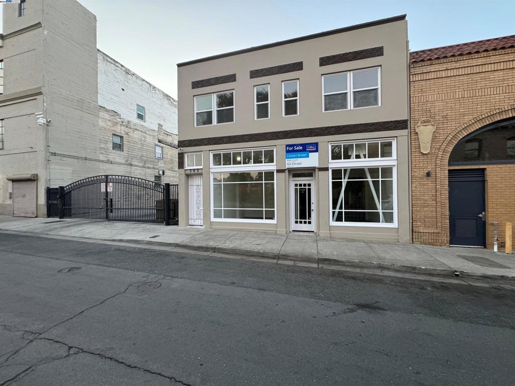 Newly remodeled building with potential live/work opportunity. 2nd floor: 4 bedrooms, 1 full bath, 1 half bath, kitchen, living room, laundry room. 1st floor: reception area, open area, 2 offices, break room, 2 half baths, 2 storage rooms. Recent extensive upgrades: full kitchen, electrical, plumbing, upstairs exterior windows, paint and flooring. Excellent location with easy access to New Mecca Cafe, new Marriott Hotel, the California Theatre and Lumpy's Diner. Located in the Pedestrian Commercial District allowing for a wide range of uses. Window street signage. Two PGE bills- for 1st floor & 2nd floor. Large rear patio. Full building alarm system.