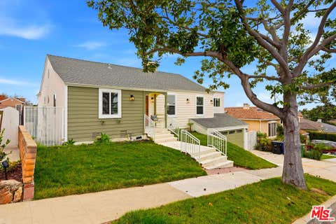 Photo of 5452 Harcross Drive, Los Angeles, CA 90043 (MLS # 26872421)