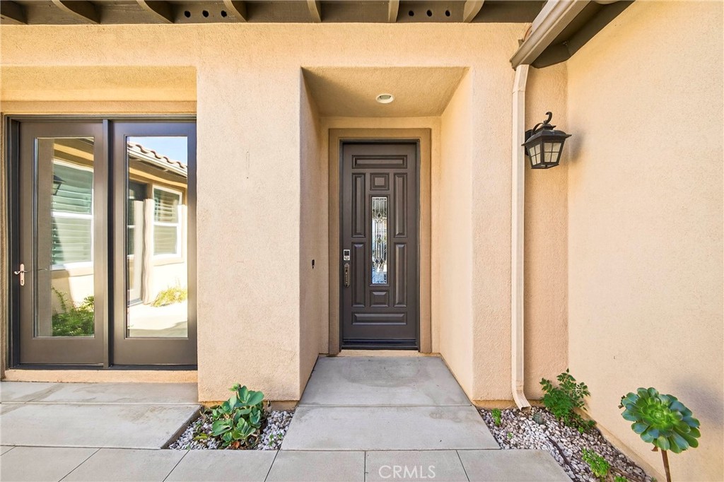 7837 Lady Banks Loop