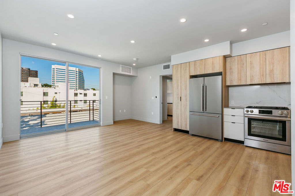 Welcome to Archer, a bespoke collection of one- and two-bedroom residences at the gateway to Santa Monica. Archer provides a sleek and modern coastal access point, with superior design in each home for smart and effortless living. Suite 407 boasts Hardwood flooring throughout, stainless steel appliances, in-unit washer/dryer and laundry room, and smart-home features make for a comfortable and luxury lifestyle. Smart home features include: Nest Thermostats, Lutron lights and shades, and electronic locks. Property amenities include: Rooftop lounge with BBQ & Ping Pong Table, lobby level Fitness Center, Underground parking/EV stations, and ButterflyMX smart intercom. Parking is $150/month, internet is $84/month, and pet rent is $50/month. Contact us today to schedule your tour!