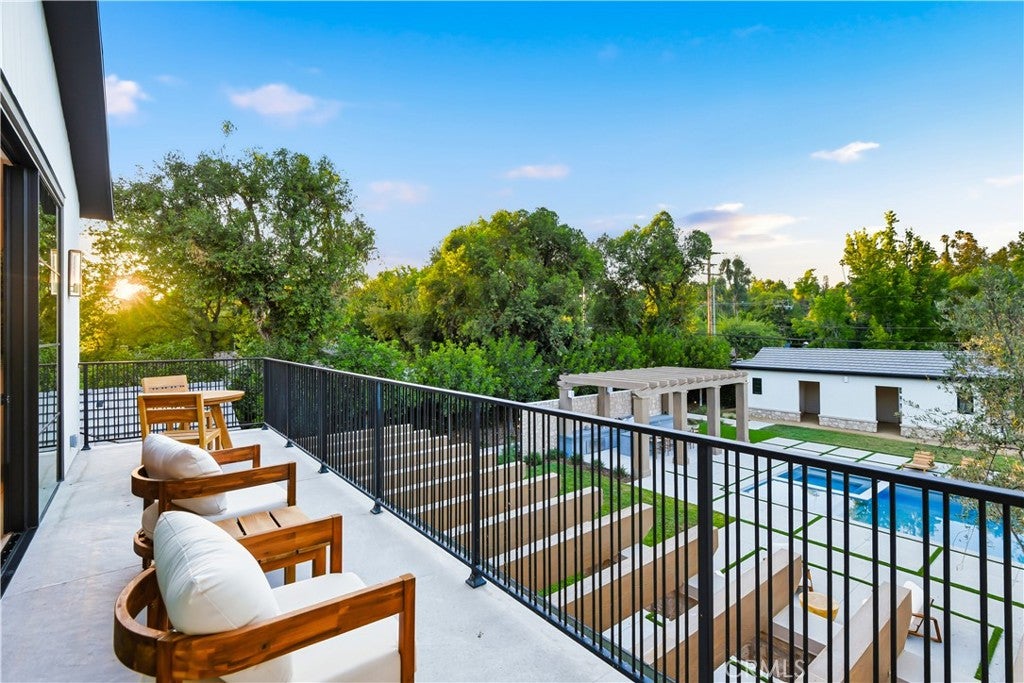 All new World class trophy estate with a premier location in the ultra – image 35