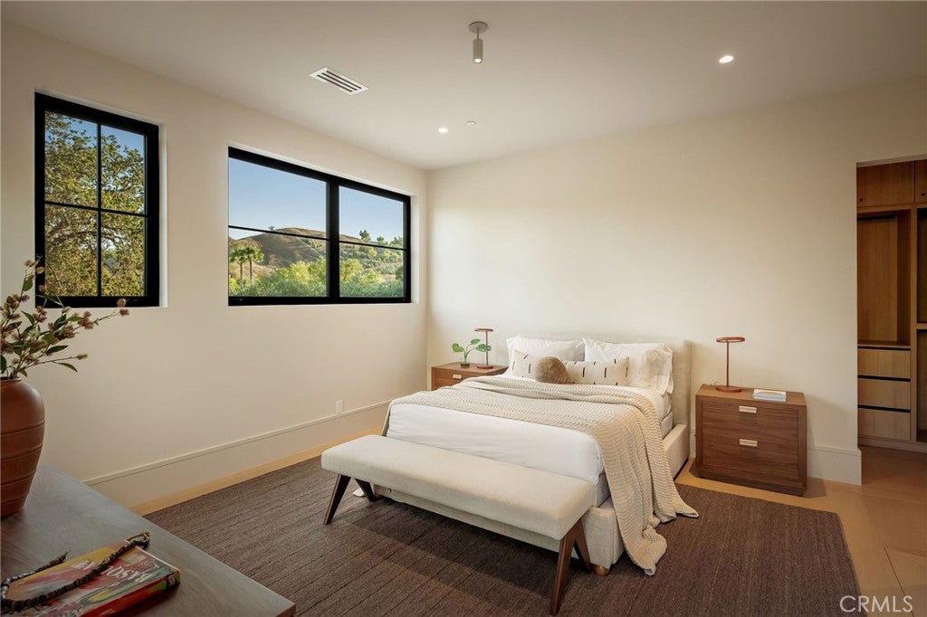 All new World class trophy estate with a premier location in the ultra – image 42