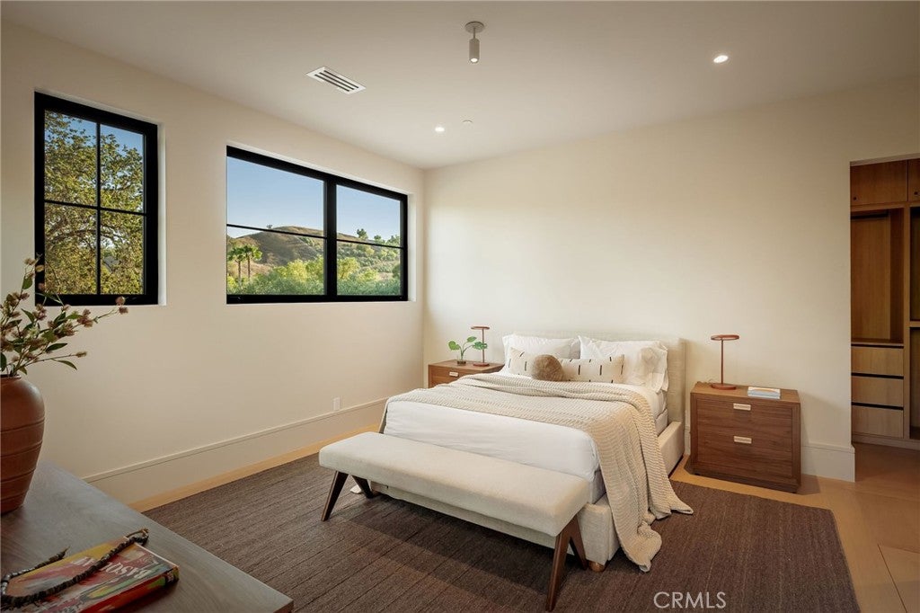 All new World class trophy estate with a premier location in the ultra – image 43