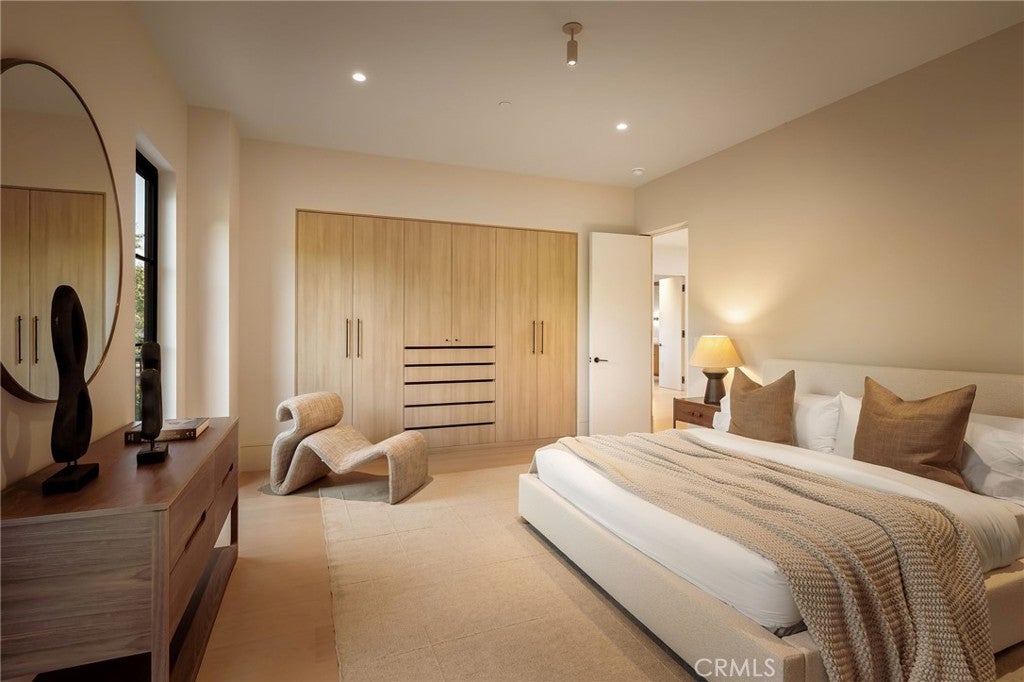 All new World class trophy estate with a premier location in the ultra – image 46