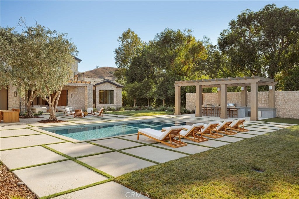 All new World class trophy estate with a premier location in the ultra – image 68