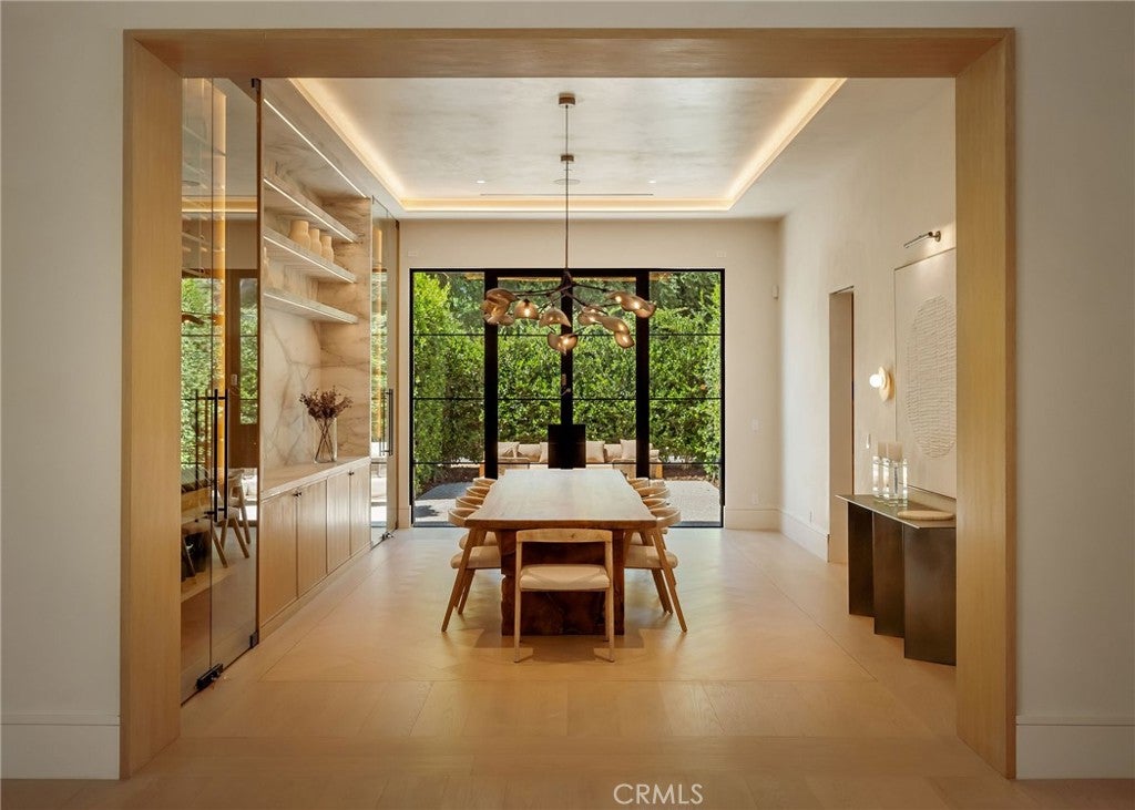 All new World class trophy estate with a premier location in the ultra – image 23