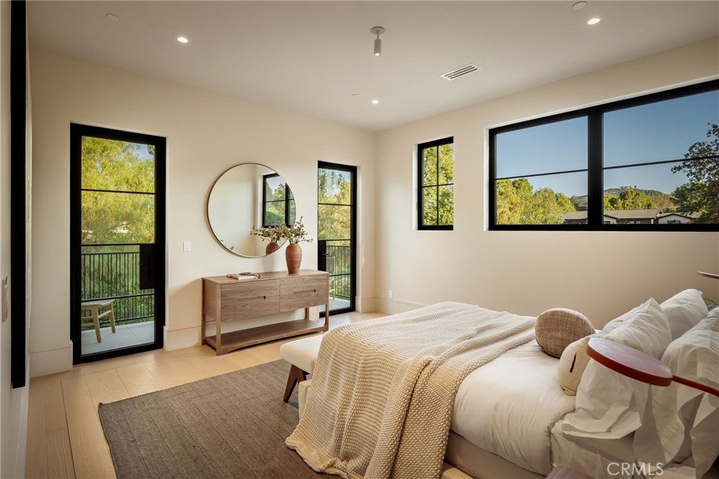 All new World class trophy estate with a premier location in the ultra – image 45