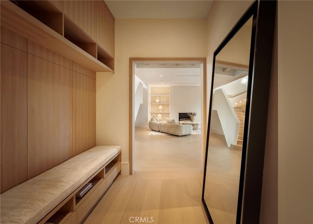 All new World class trophy estate with a premier location in the ultra – image 71