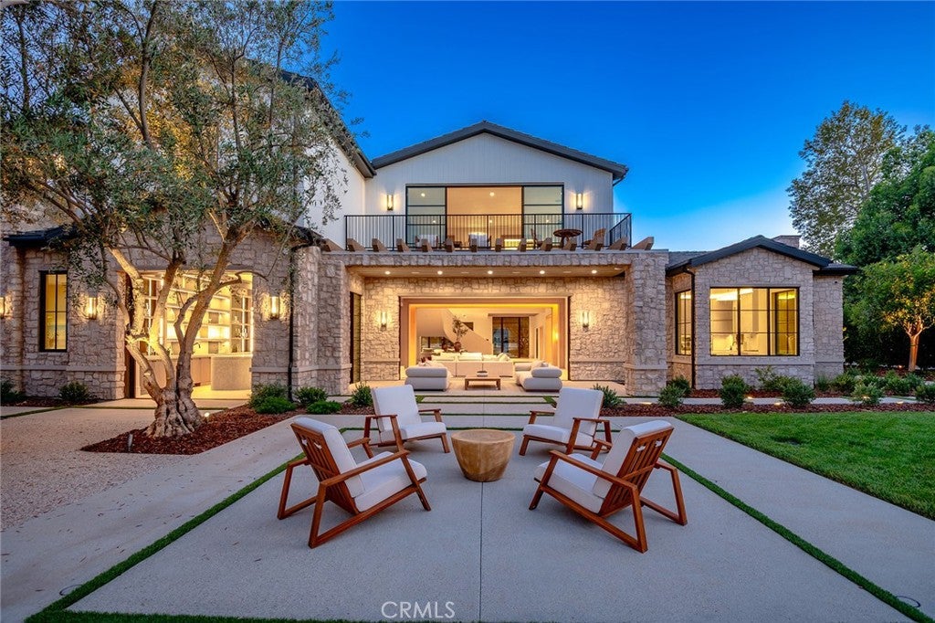 All new World class trophy estate with a premier location in the ultra – image 64