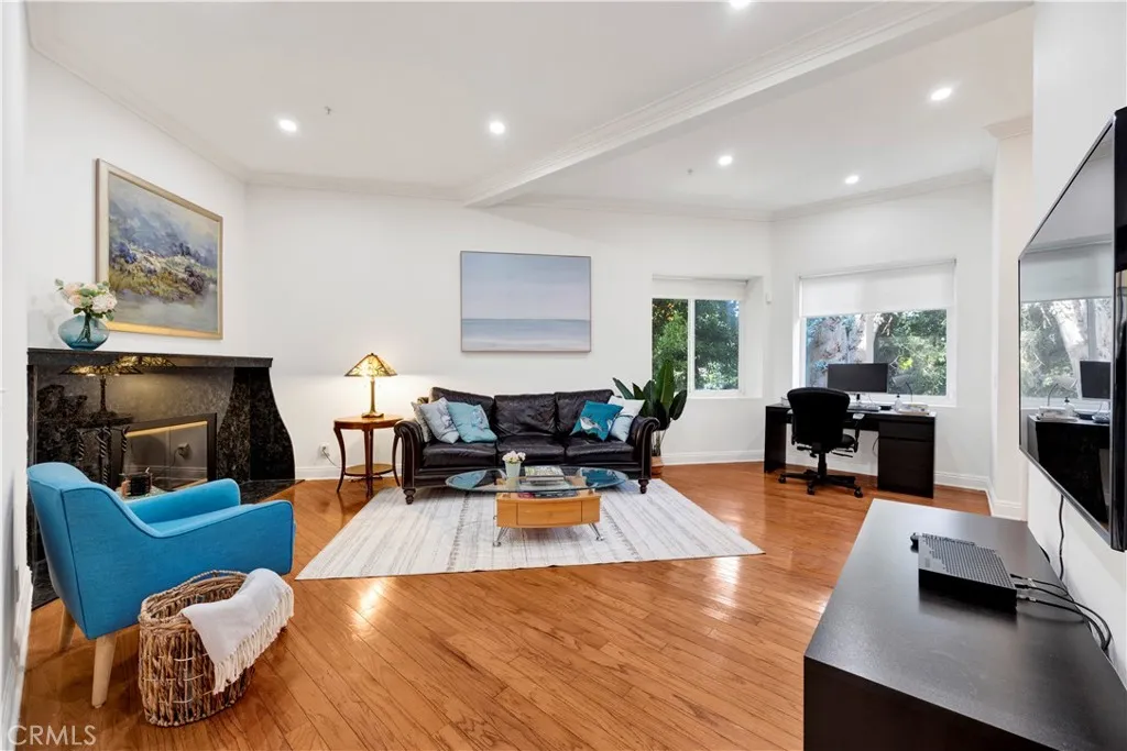 South Pasadena, California 91030, United States, 3 Bedrooms Bedrooms, ,3 BathroomsBathrooms,Residential,Active,228352