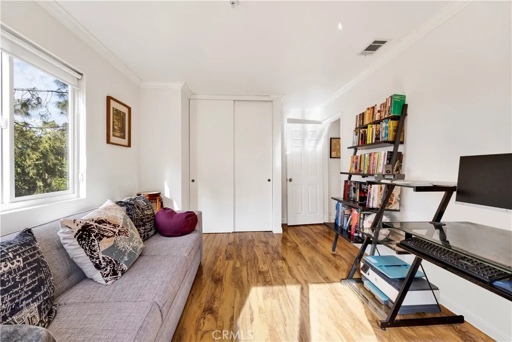 South Pasadena, California 91030, United States, 3 Bedrooms Bedrooms, ,3 BathroomsBathrooms,Residential,Active,228352