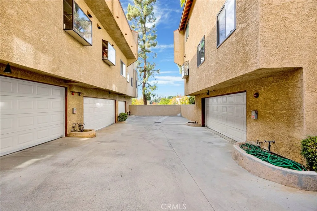 South Pasadena, California 91030, United States, 3 Bedrooms Bedrooms, ,3 BathroomsBathrooms,Residential,Active,228352