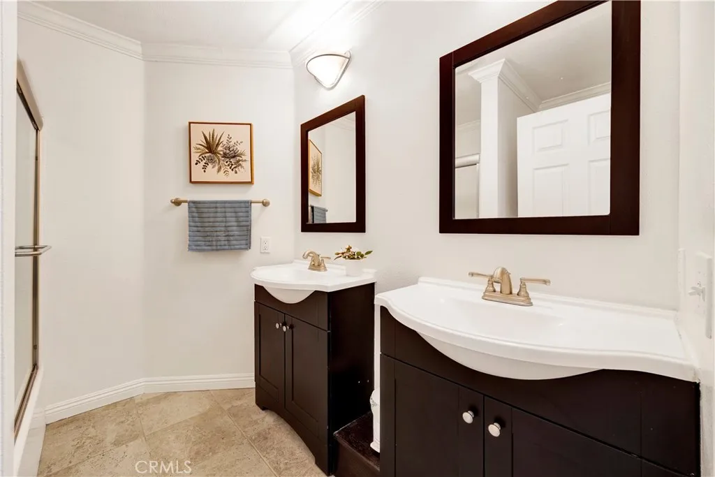 South Pasadena, California 91030, United States, 3 Bedrooms Bedrooms, ,3 BathroomsBathrooms,Residential,Active,228352