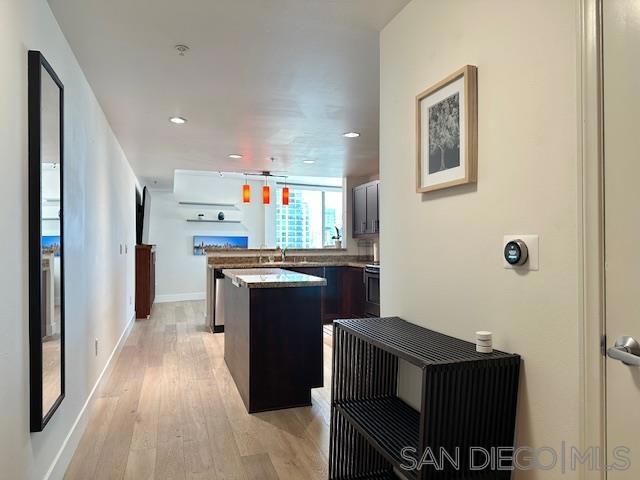 253 10Th Ave 1302