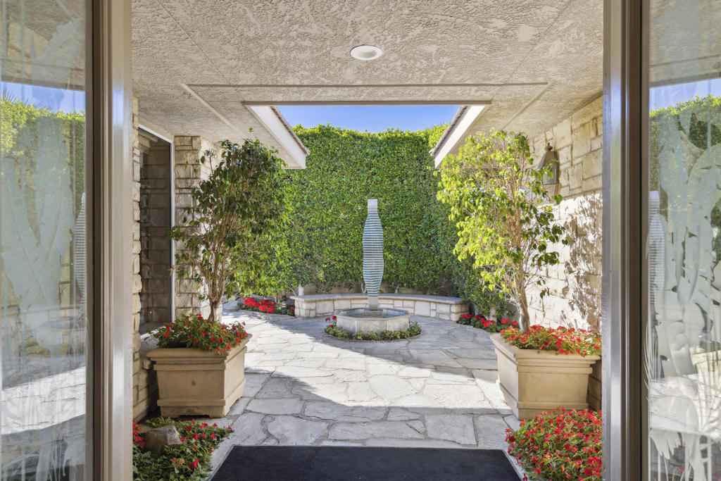 1 Regency Drive