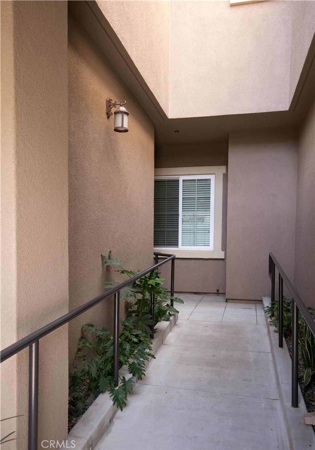 Photo of 11629 Verona Drive, Chatsworth, CA 91311 (MLS # SR25199515)