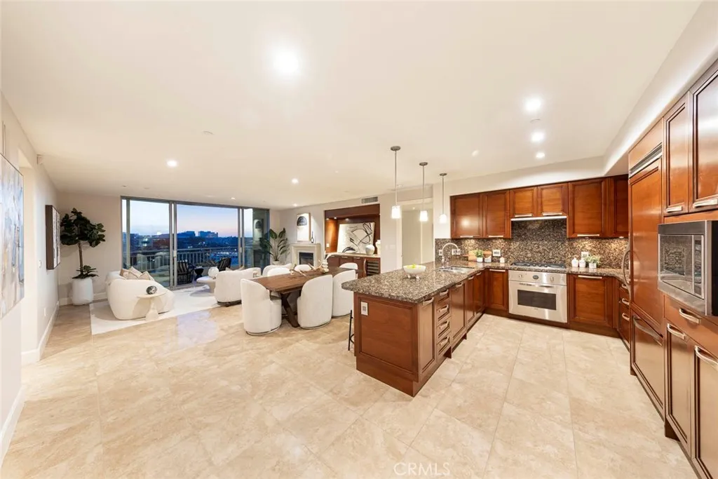 Irvine, California 92612, United States, 2 Bedrooms Bedrooms, ,2 BathroomsBathrooms,Residential,Active,209739