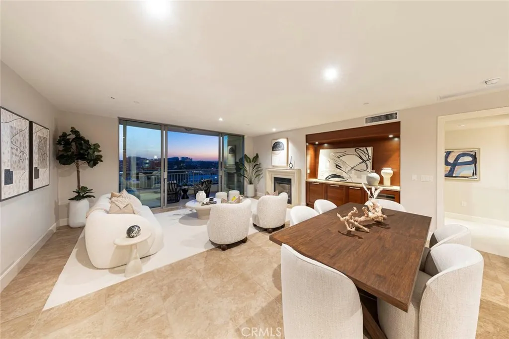 Irvine, California 92612, United States, 2 Bedrooms Bedrooms, ,2 BathroomsBathrooms,Residential,Active,209739