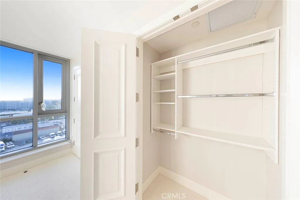 Irvine, California 92612, United States, 2 Bedrooms Bedrooms, ,2 BathroomsBathrooms,Residential,Active,209739