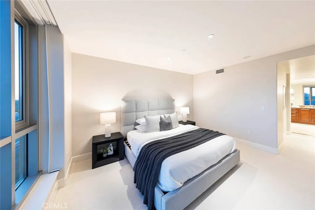 Irvine, California 92612, United States, 2 Bedrooms Bedrooms, ,2 BathroomsBathrooms,Residential,Active,209739