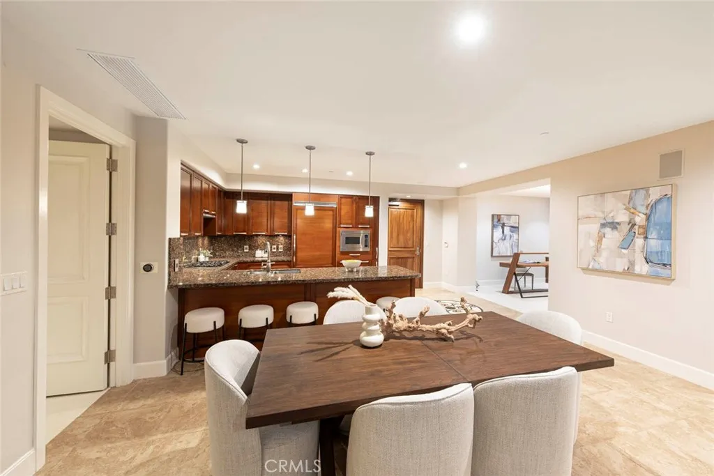 Irvine, California 92612, United States, 2 Bedrooms Bedrooms, ,2 BathroomsBathrooms,Residential,Active,209739