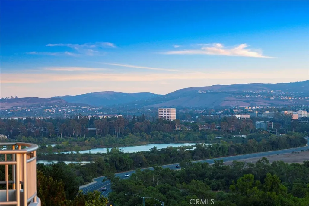 Irvine, California 92612, United States, 2 Bedrooms Bedrooms, ,2 BathroomsBathrooms,Residential,Active,209739