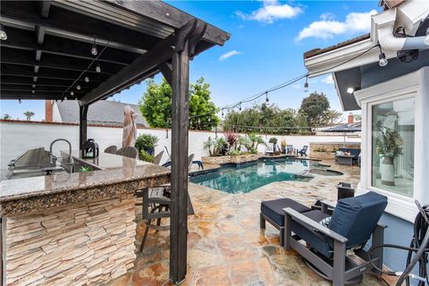 Photo of 5522 Mossvale Circle, Huntington Beach, CA 92649 (MLS # OC26015737)