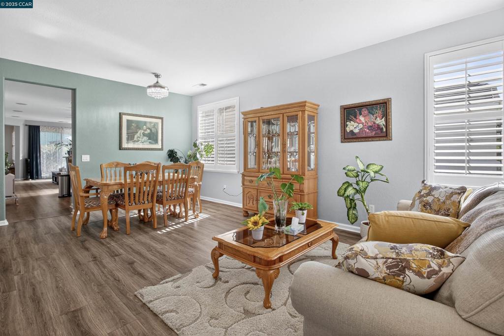 SOMMERSET - Residential Lease