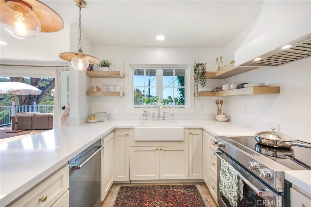1445 Bluebird Canyon