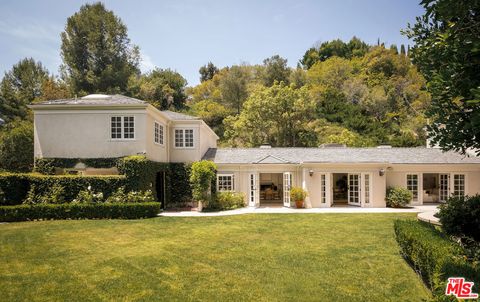 Photo of 9575 Lime Orchard Road, Beverly Hills, CA 90210 (MLS # 26841195)