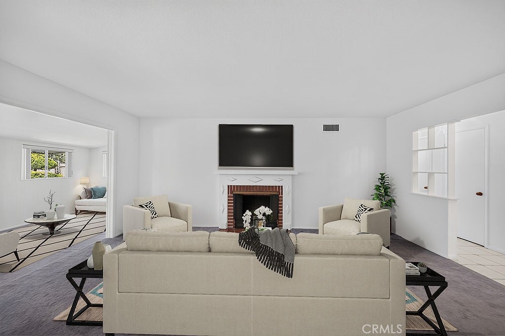 2471 Oakland Drive