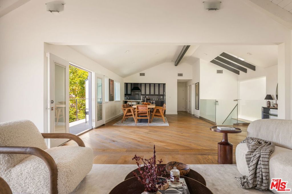 Photo of 3701 Multiview Drive, Los Angeles, CA 90068 (MLS # 26726575)