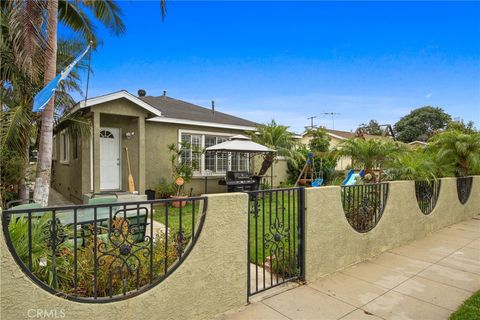 Photo of 11612 Virginia Avenue, Lynwood, CA 90262 (MLS # DW26041201)