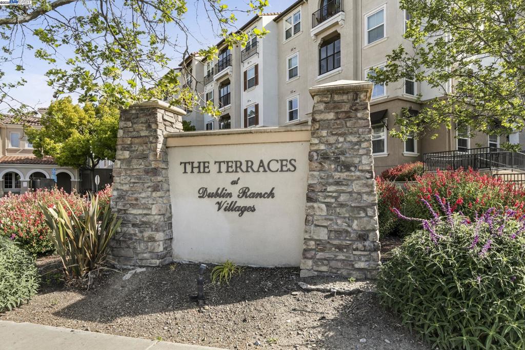 TERRACES - Residential