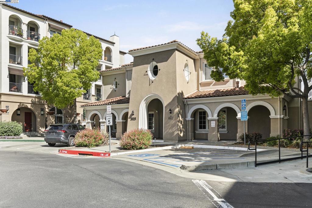 TERRACES - Residential