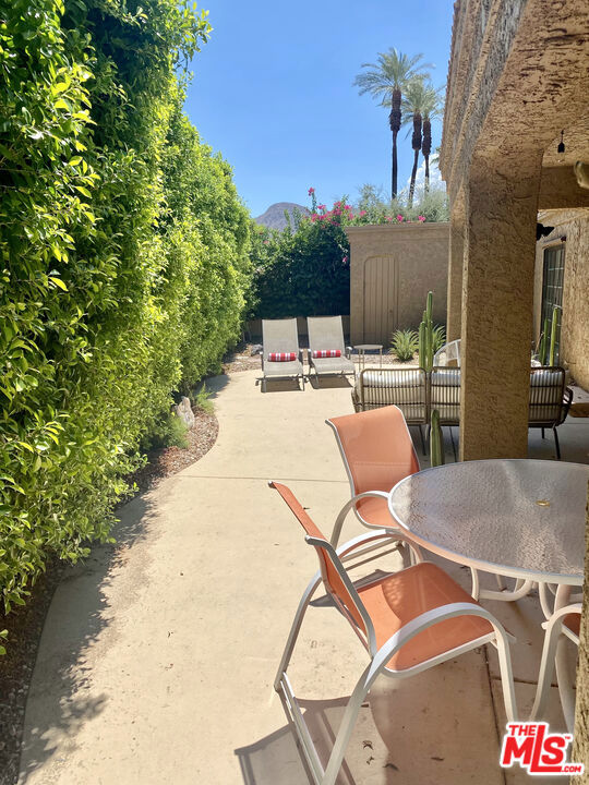 Hidden Palms - Residential Lease