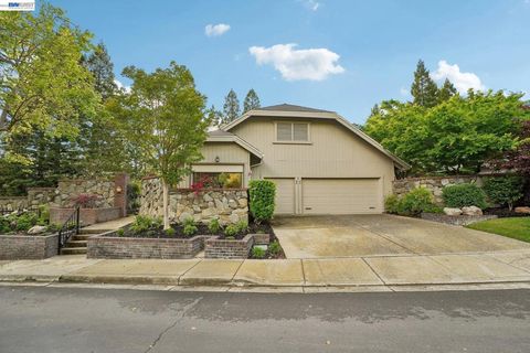 Photo of 11 Tennis Club Drive Dr, Danville, CA 94506 (MLS # 41132016)