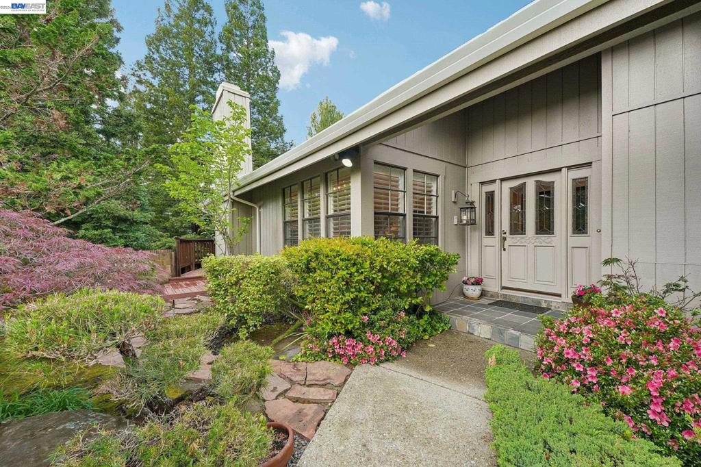 11 Tennis Club Drive