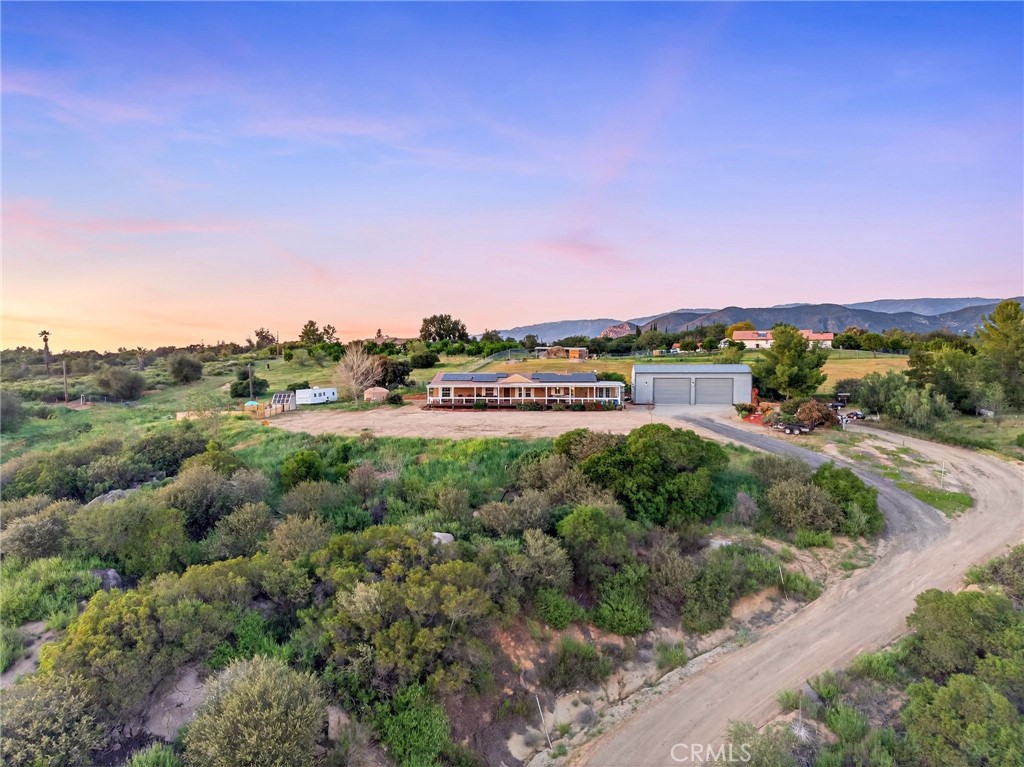 26746 Calle De Encinas