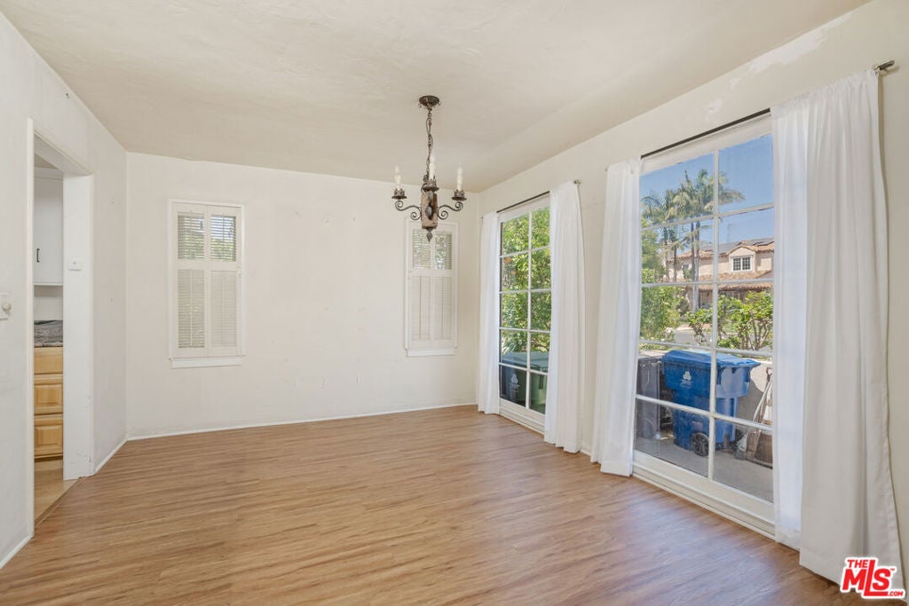 10614 Cushdon Avenue