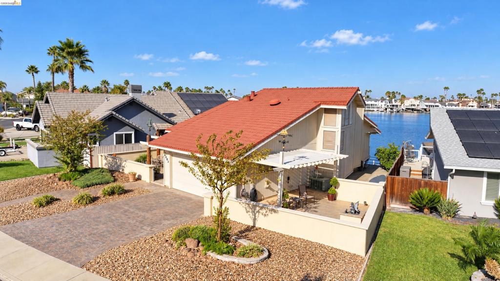 4883 Cabrillo Pt