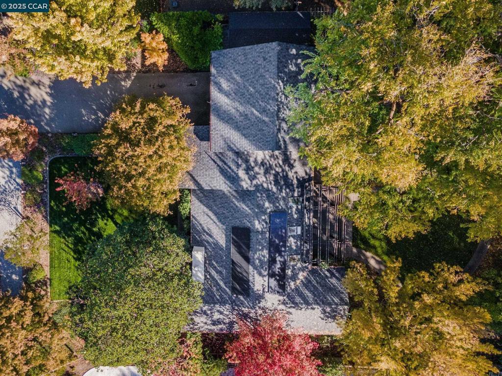 SOUTH WALNUT CR - Residential