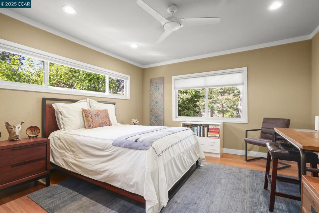 SOUTH WALNUT CR - Residential