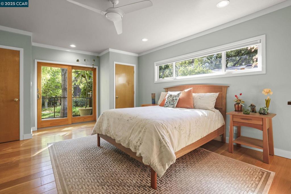 SOUTH WALNUT CR - Residential