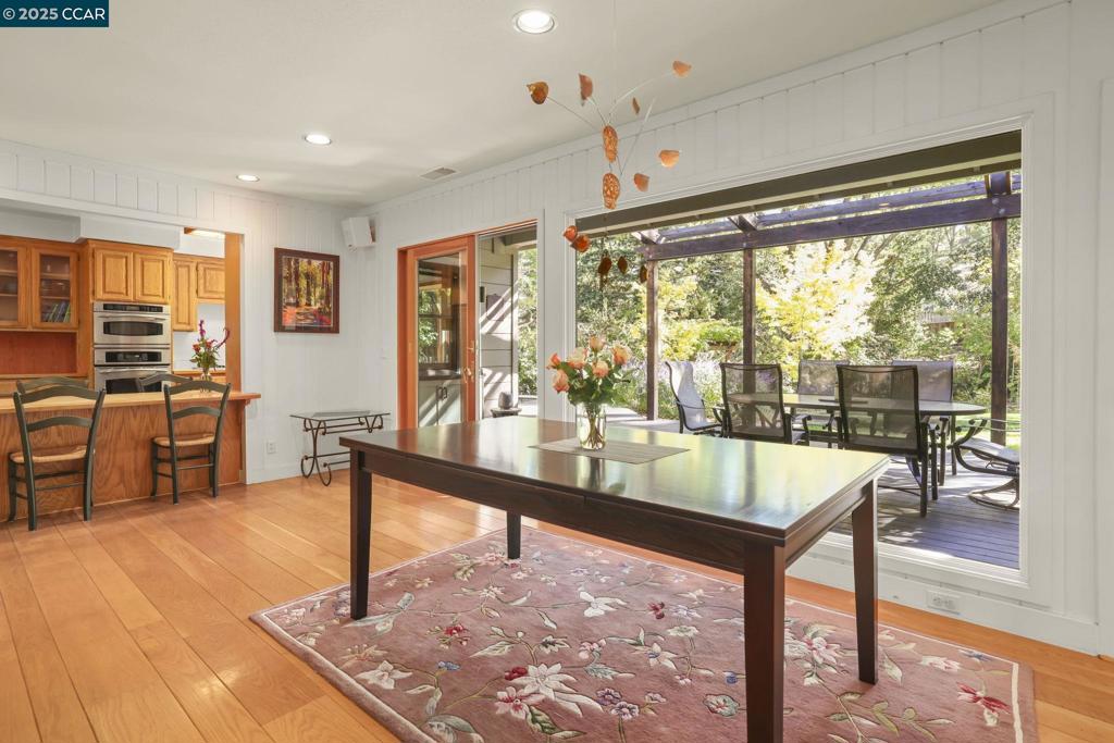 SOUTH WALNUT CR - Residential