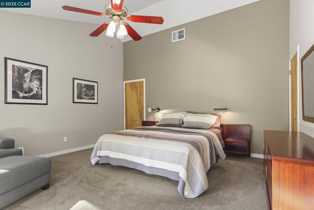 SOUTH WALNUT CR - Residential