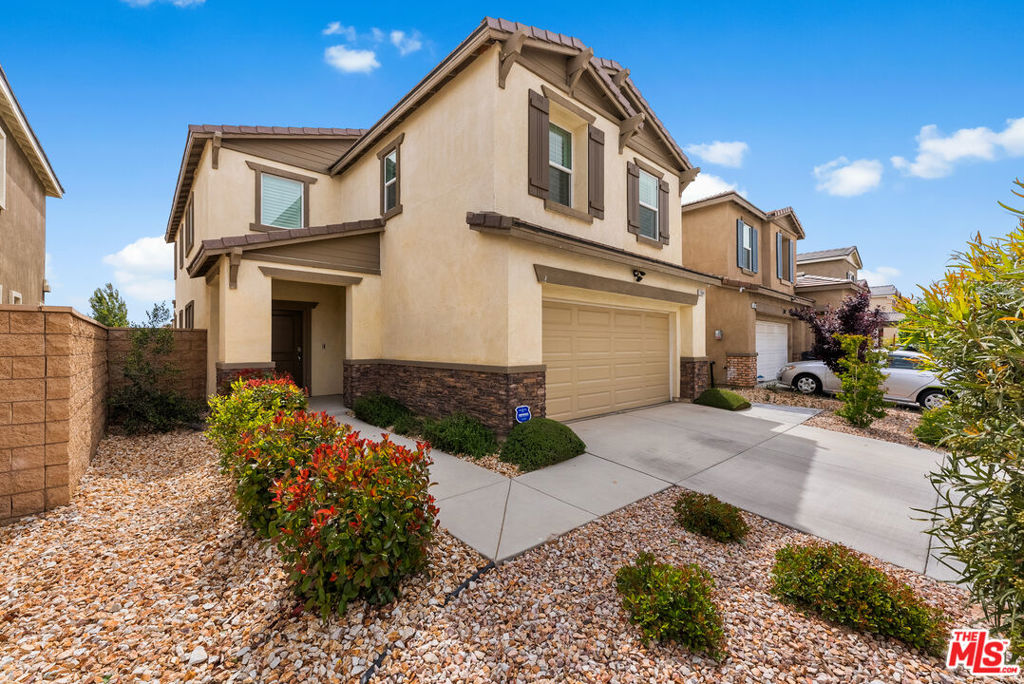 13041 Echo Valley Street