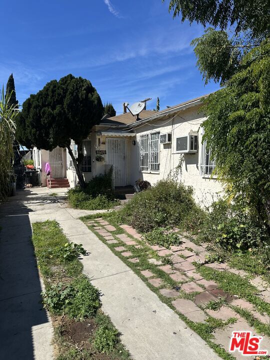 8611 Elm Street