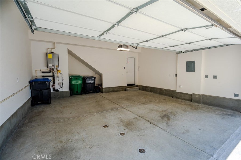 107 Allusion, Irvine CA 92618 - Photo 44
